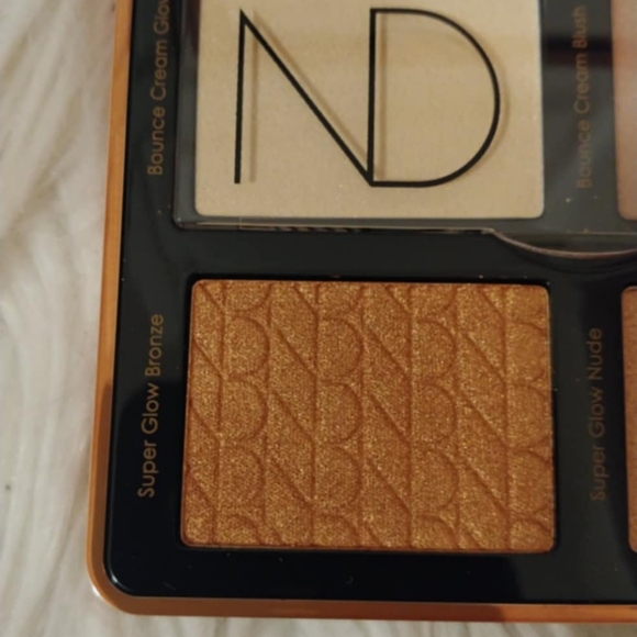 💖FIRM! NWT NATASHA DENONA BRONZE CHEEK FACE GLOW PALATTE - Picture 10 of 16